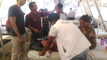 dfy-doctors-team-in-nepal-earthquake